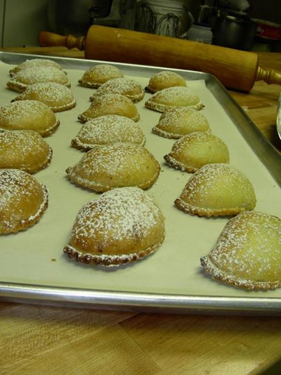 Manny's Cafe & Bakery