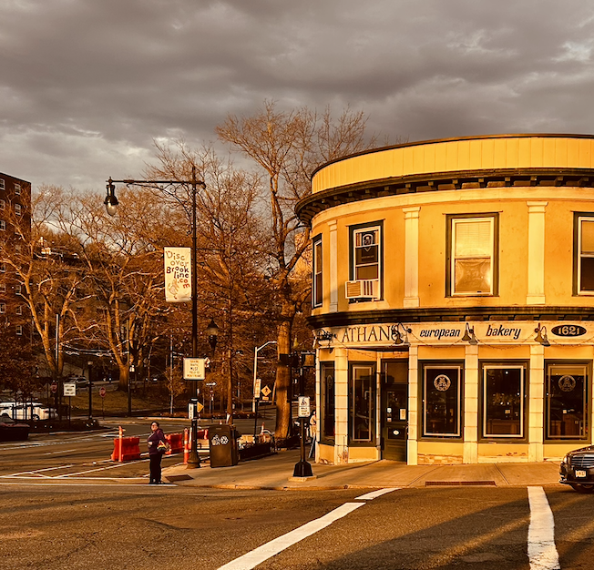 Athan's Bakery & Cafe