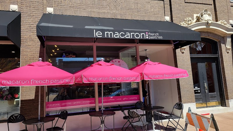 Le Macaron French Pastries of Saint Louis