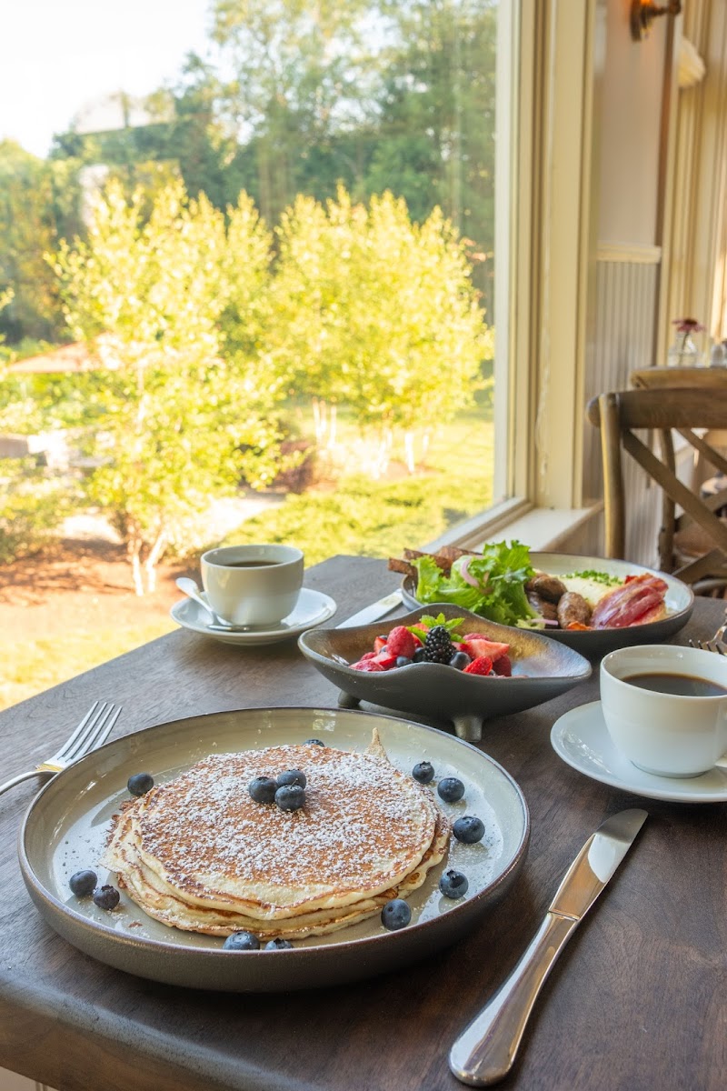 The Morning Table at O&E