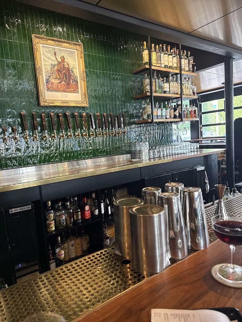 King G - Bar and Delicatessen