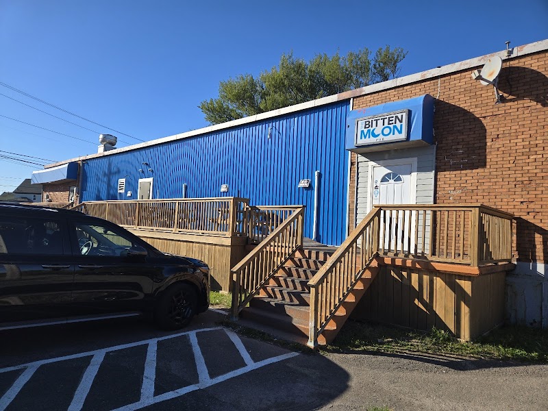 Blue Moon Pub