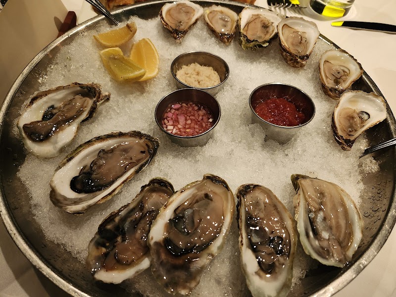 Flight Restaurant and Wine Bar