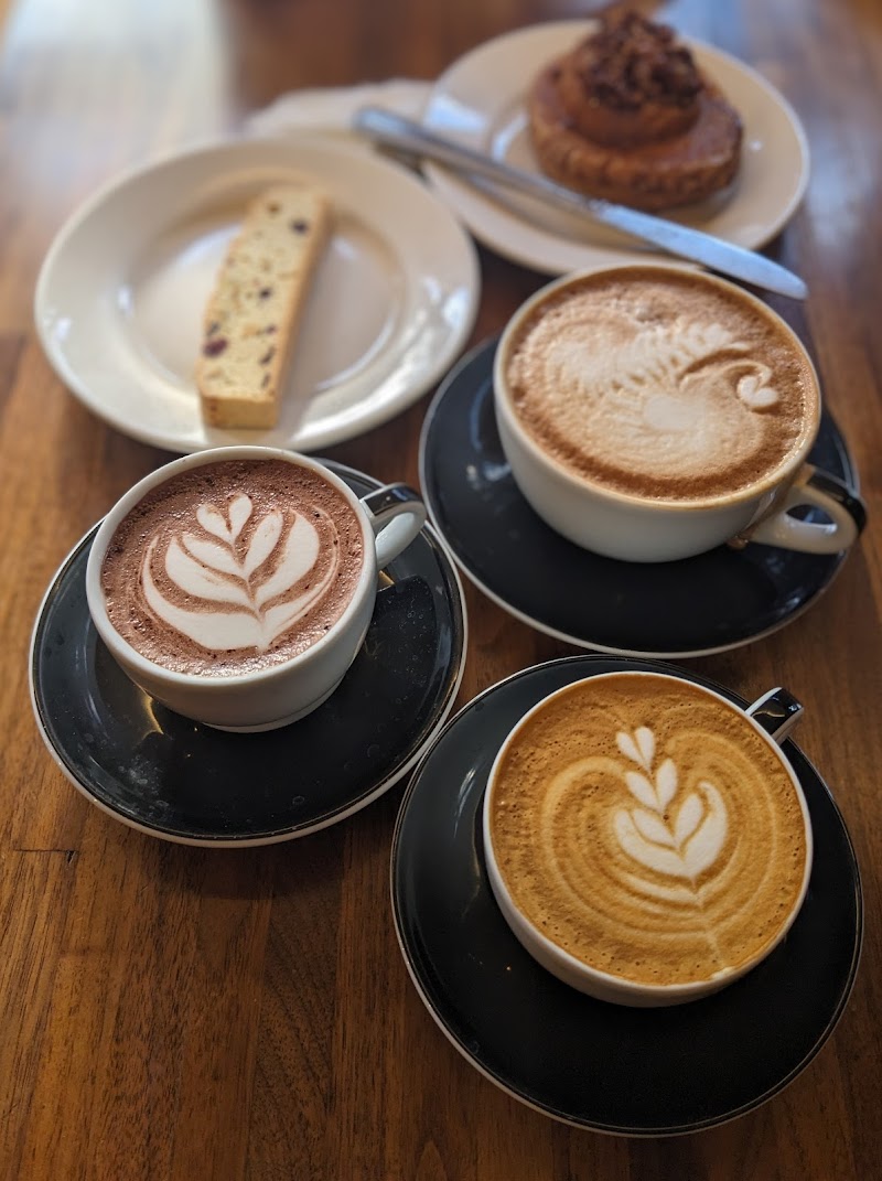 Familiars Coffee & Tea