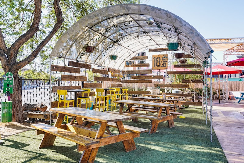 18Bin Bar & Restaurant