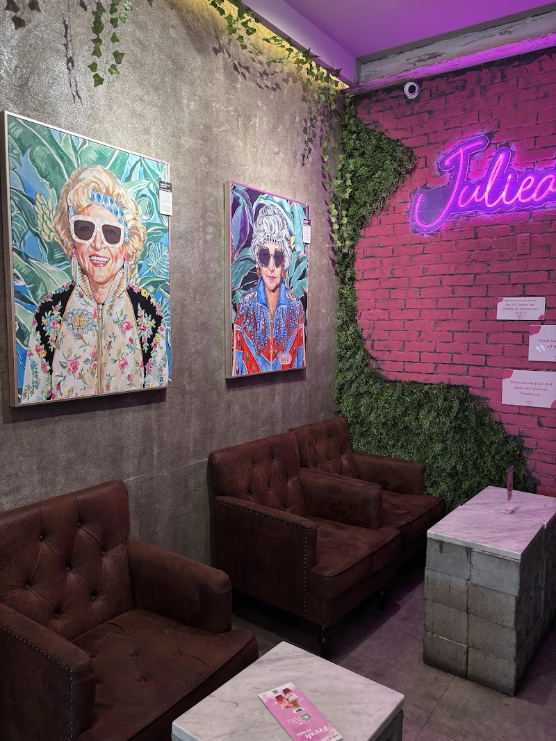 Julieat's Bubble Tea & Dessert Cafe
