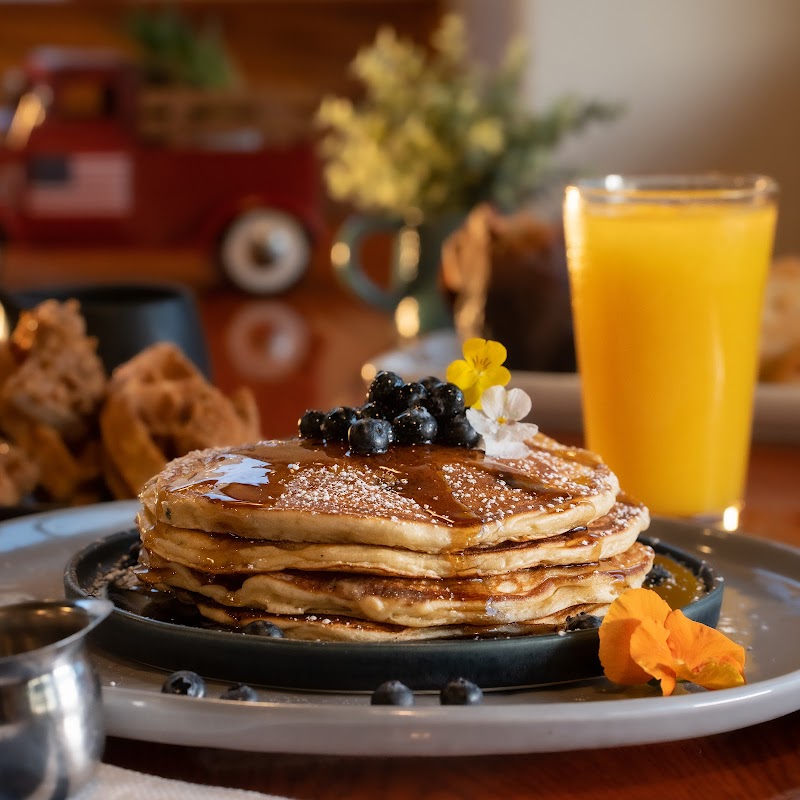 Amarith Farmhouse Restaurant & Pie Shoppe