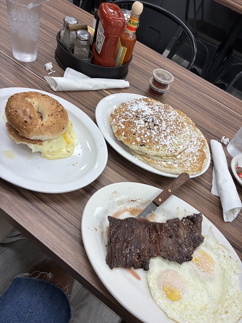 Mayor's Cafe Miami Lakes