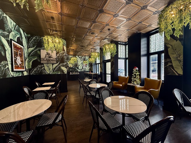 Le Café at The Admiral Hotel