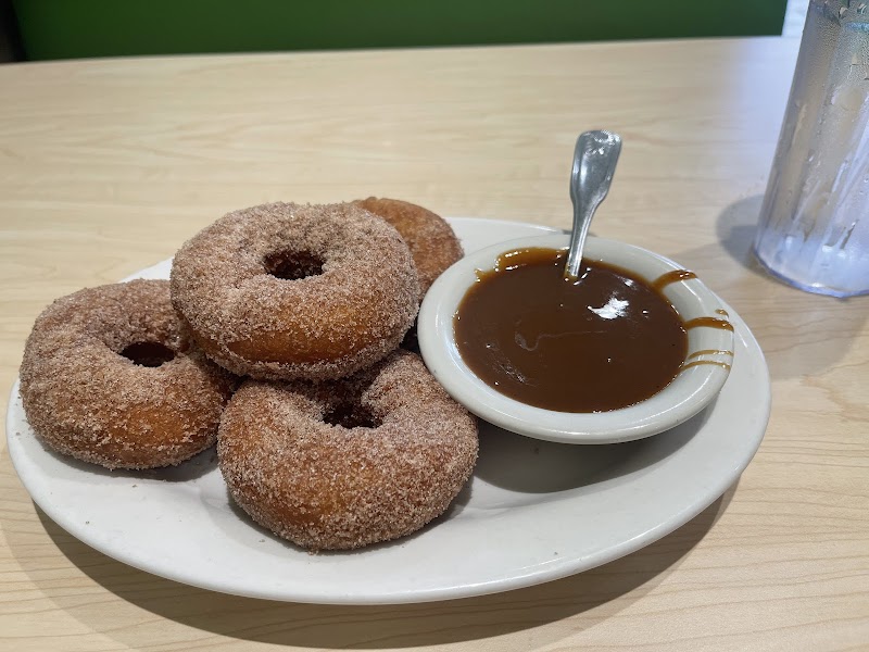 The Toasted Yolk Cafe