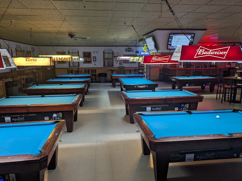 Peppermill Bar and Liquors