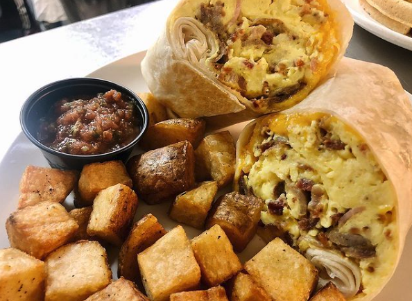 3 Monkeys Bar & Grill