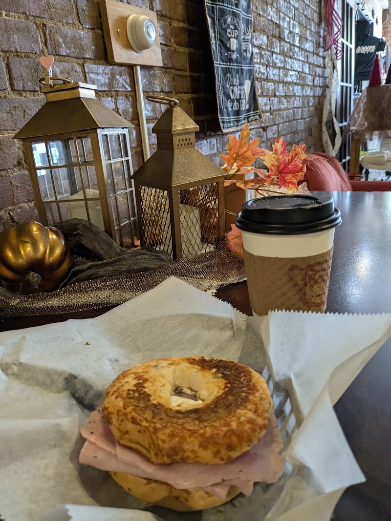 Geschenk Coffee, Cafe, And Gifts