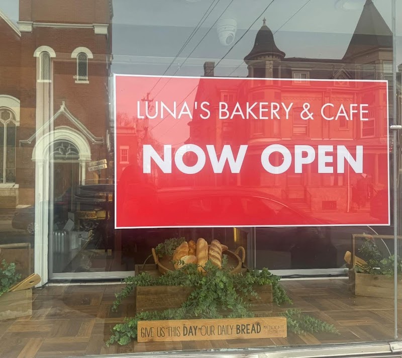 Luna’s Bakery & Cafe