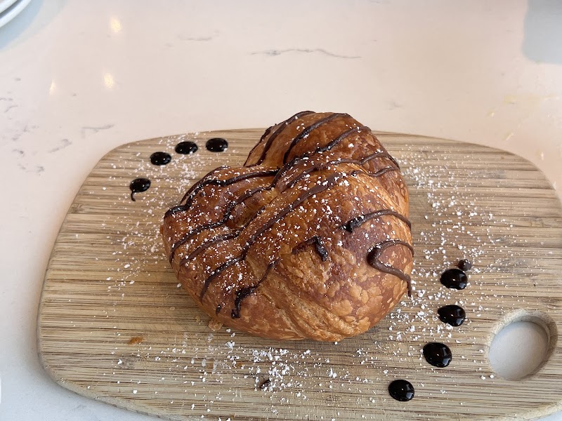 Croissants Bistro & Bakery