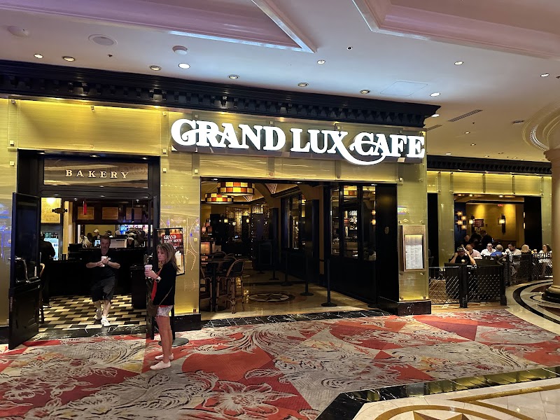 Grand Lux Cafe