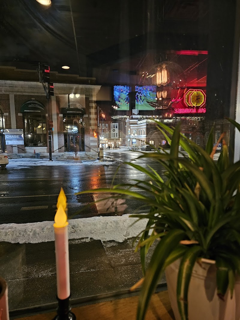 Molly's Restaurant & Bar