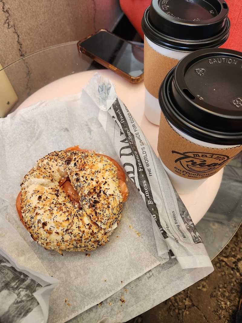 Main's Treat Coffeehouse