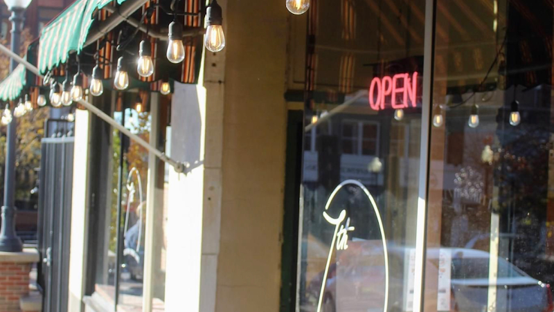 Seventh Street Café