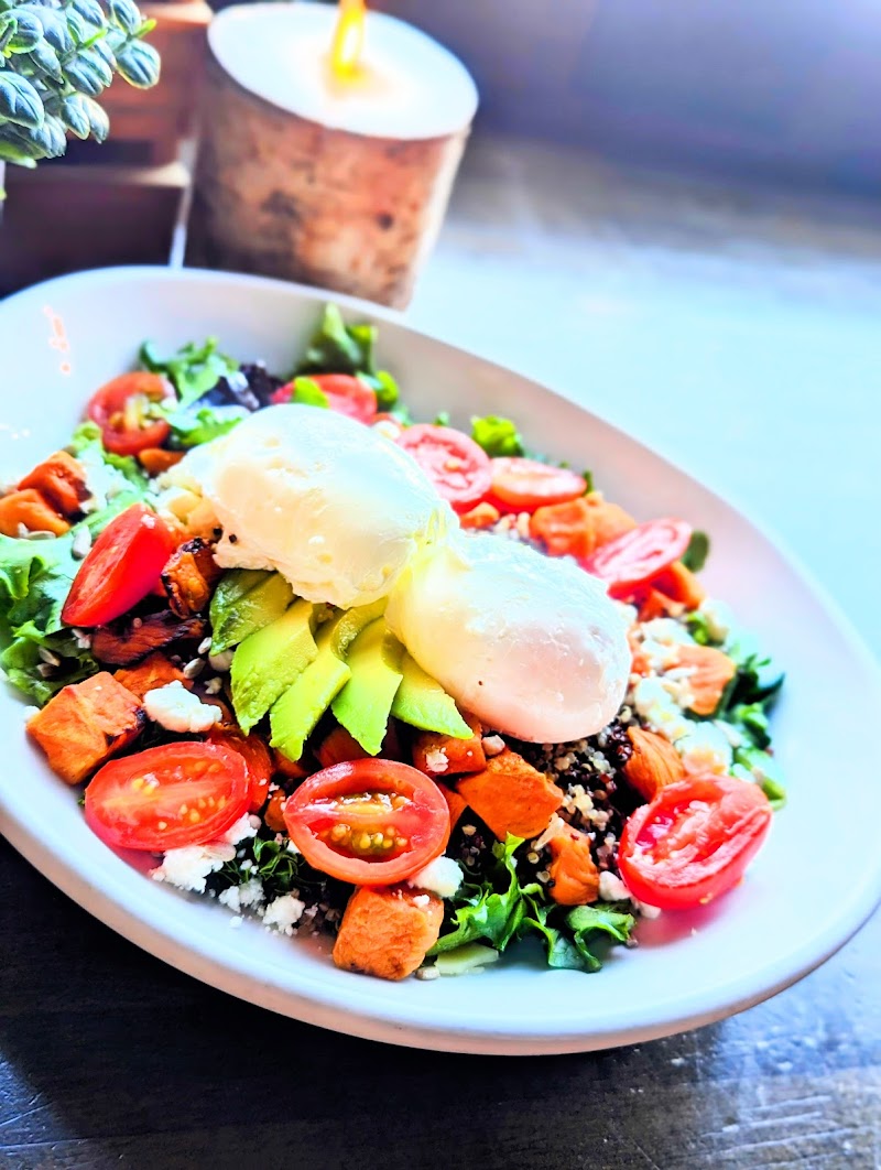 Red Twig Cafe and Bakery