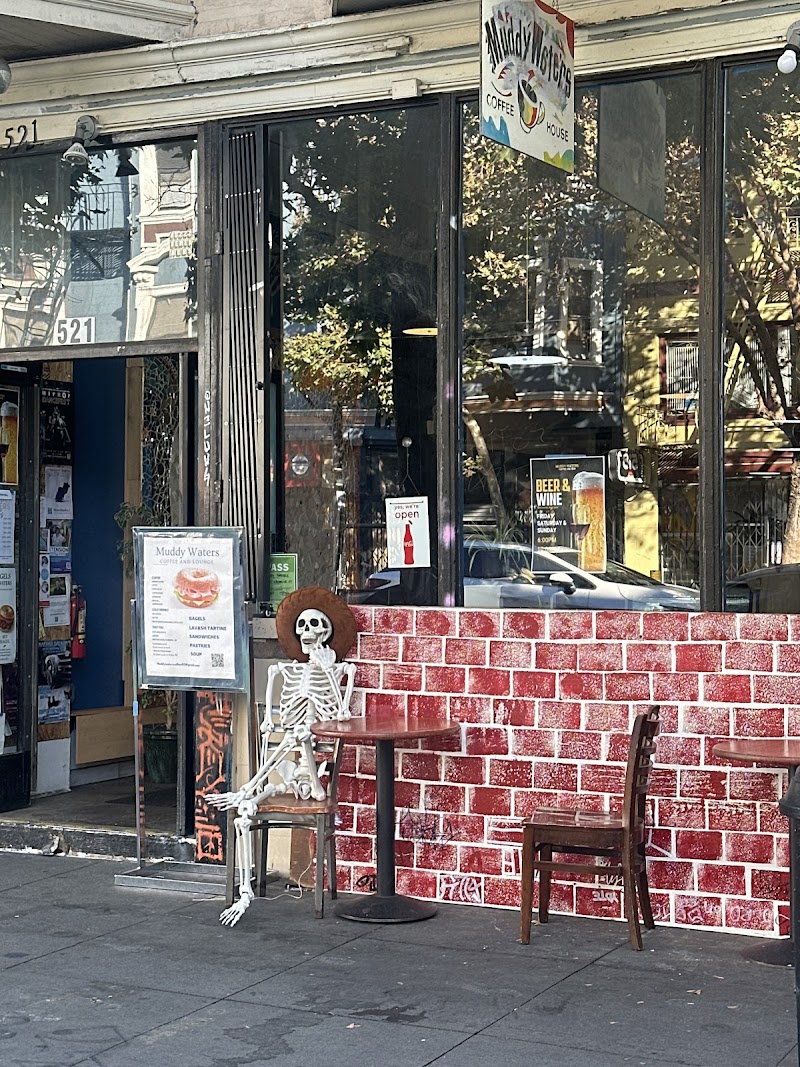 Muddy Waters Coffee & Lounge