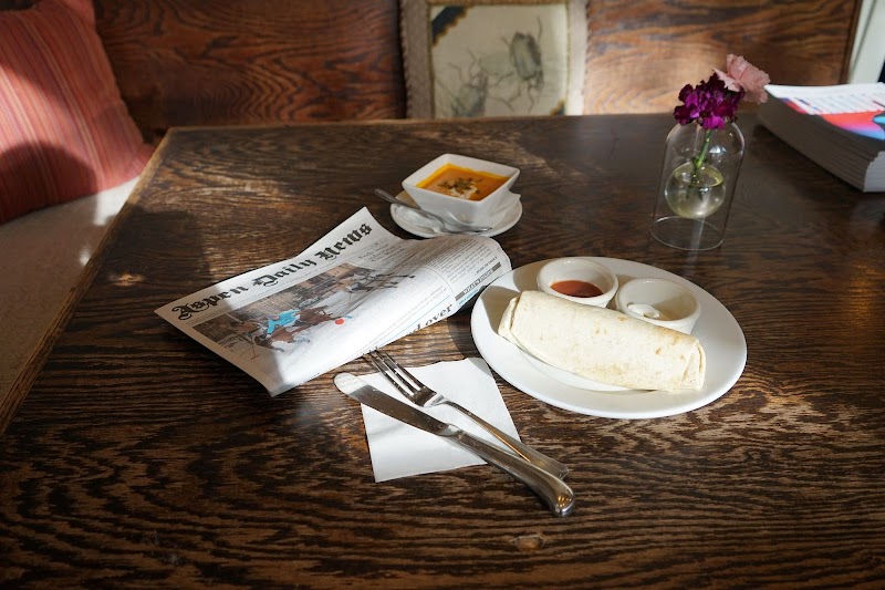 Explore Books and Coffee