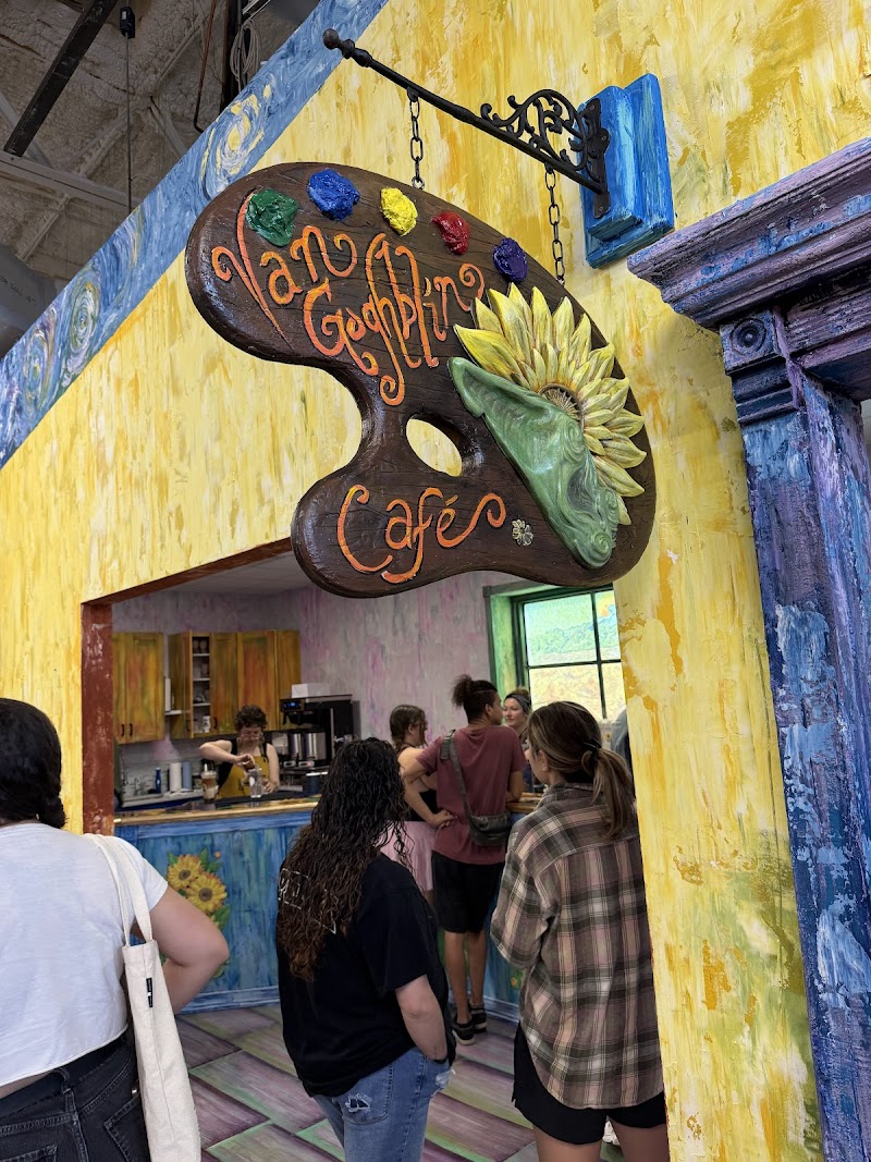 Van Goghblin Cafe