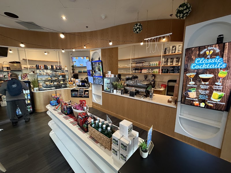 Pacific Provisions Cafe & Wine Bar