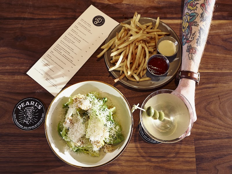 Pearl's on the Corner