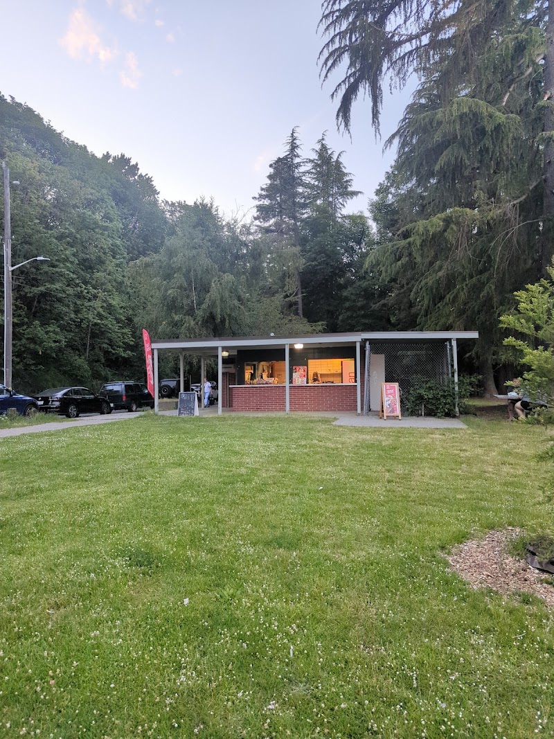 Madrona Park Hot Dog & Coffee (seasonal)