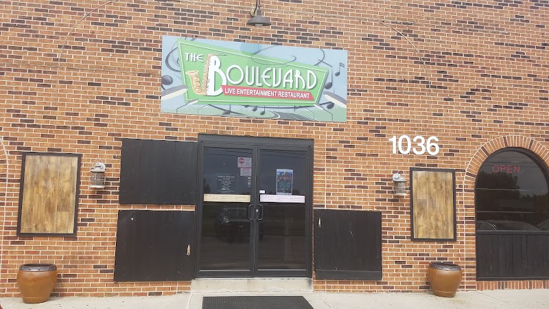 Le Boulevard Bar & Grill