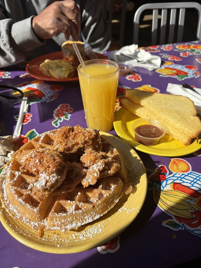 The Flying Biscuit Cafe