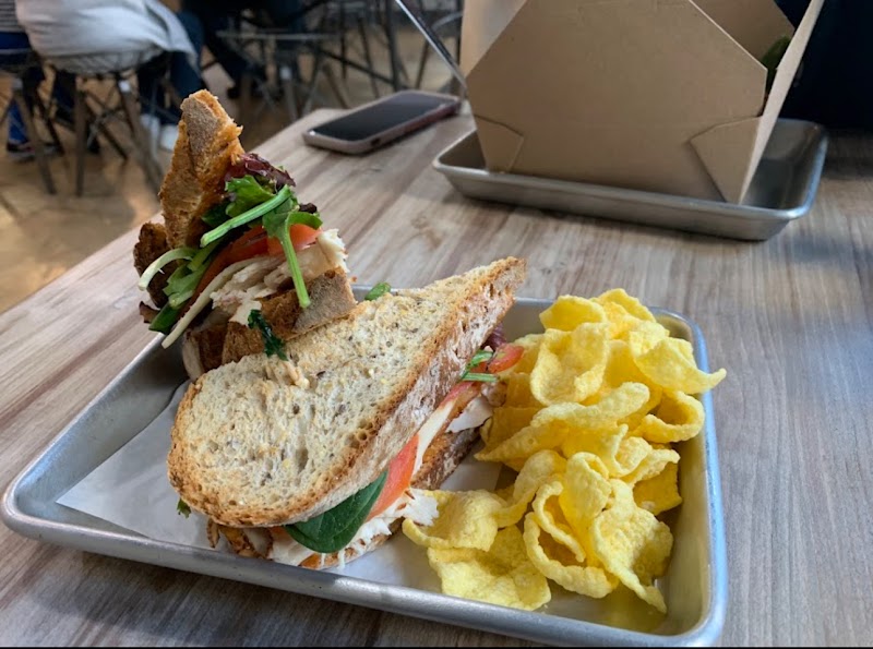 tM breads & pastries