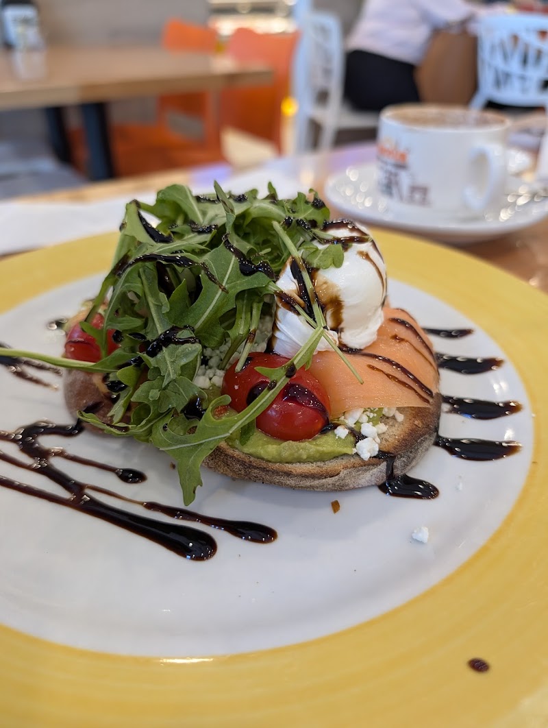 Bonjour French Bakery & Cafe - Pembroke Pines