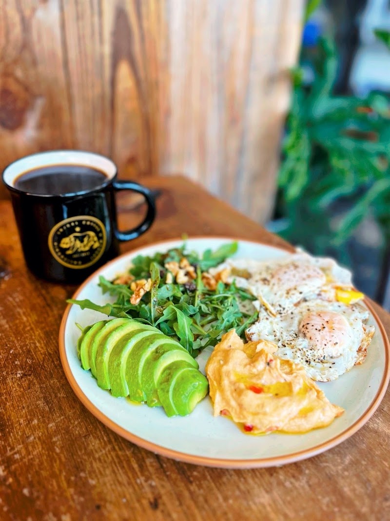 Lo/Cal Coffee & Market - Fairfax