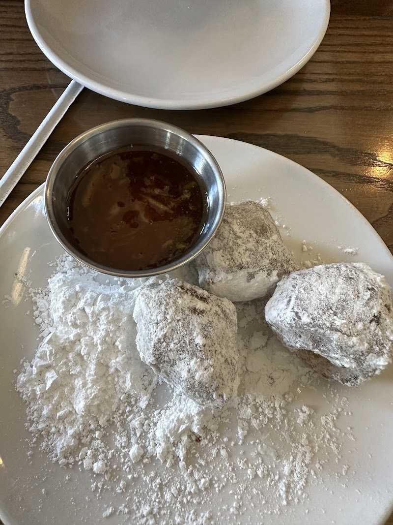 Another Broken Egg Cafe