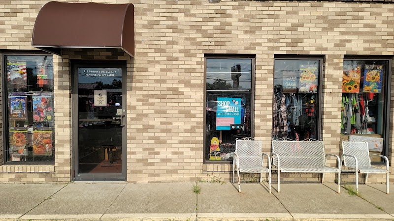 Kelly's Hoarders' Paradise