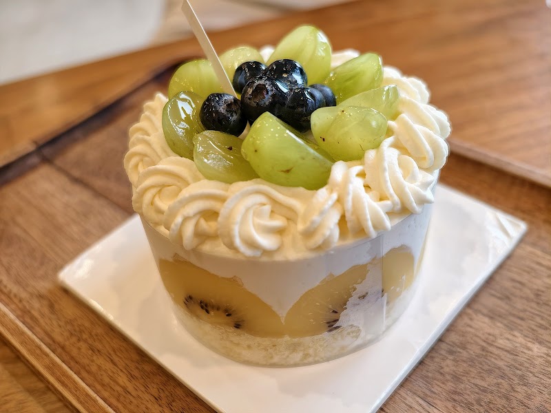 Céd Coffee & Donuts