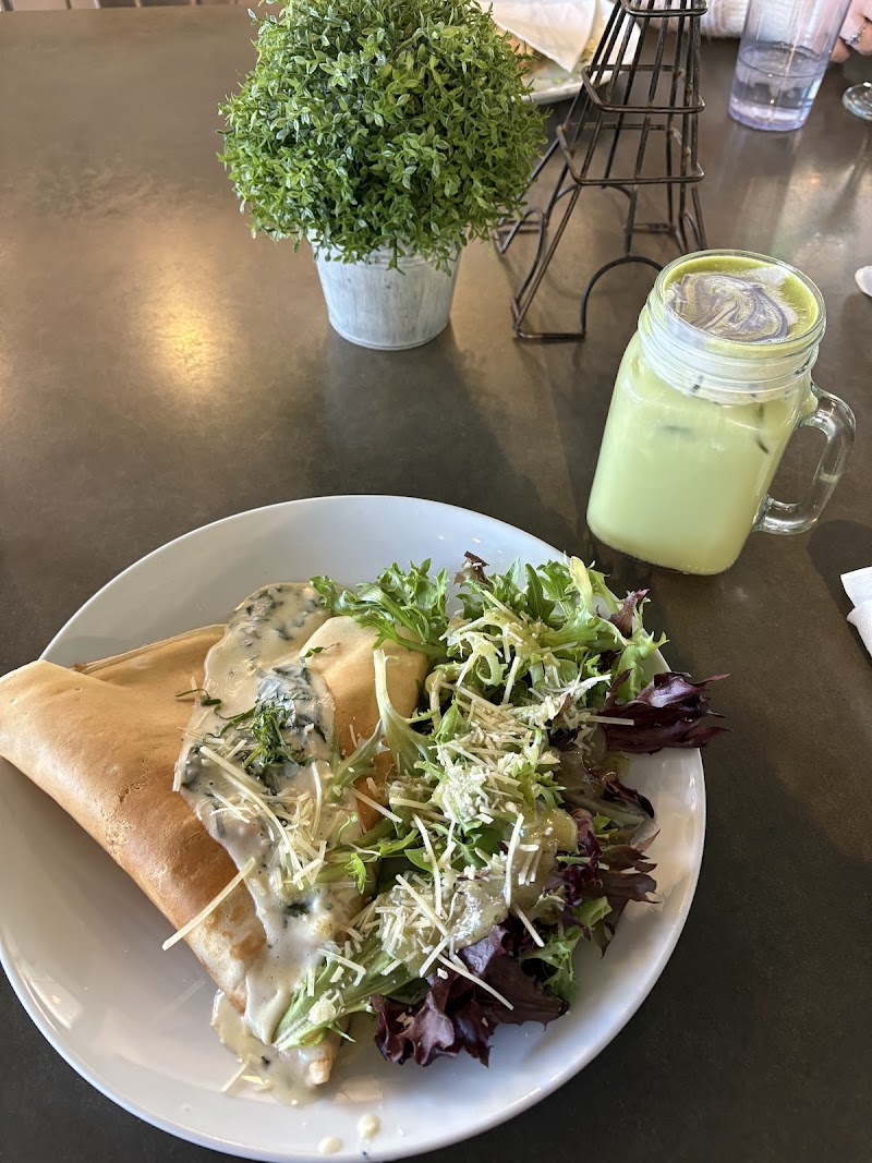 Sweet Paris Crêperie & Café.