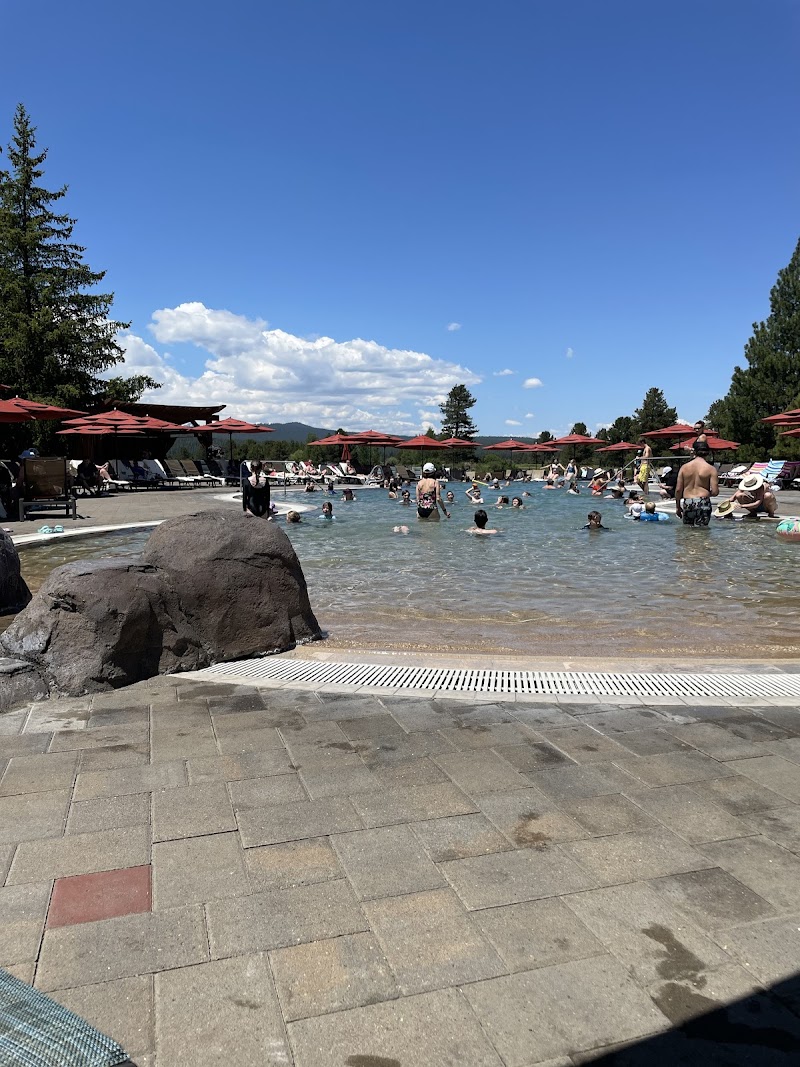 Spotted Frog Poolside Bar & Cafe