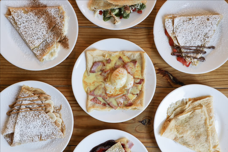 Streetside Crêperie