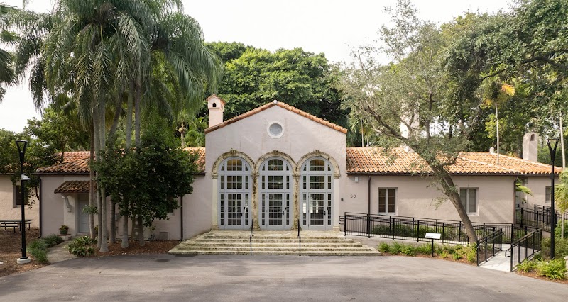 Vizcaya Village Cafe