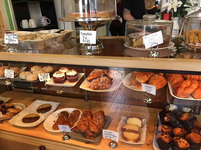 Muddy Water Coffee & Cafe