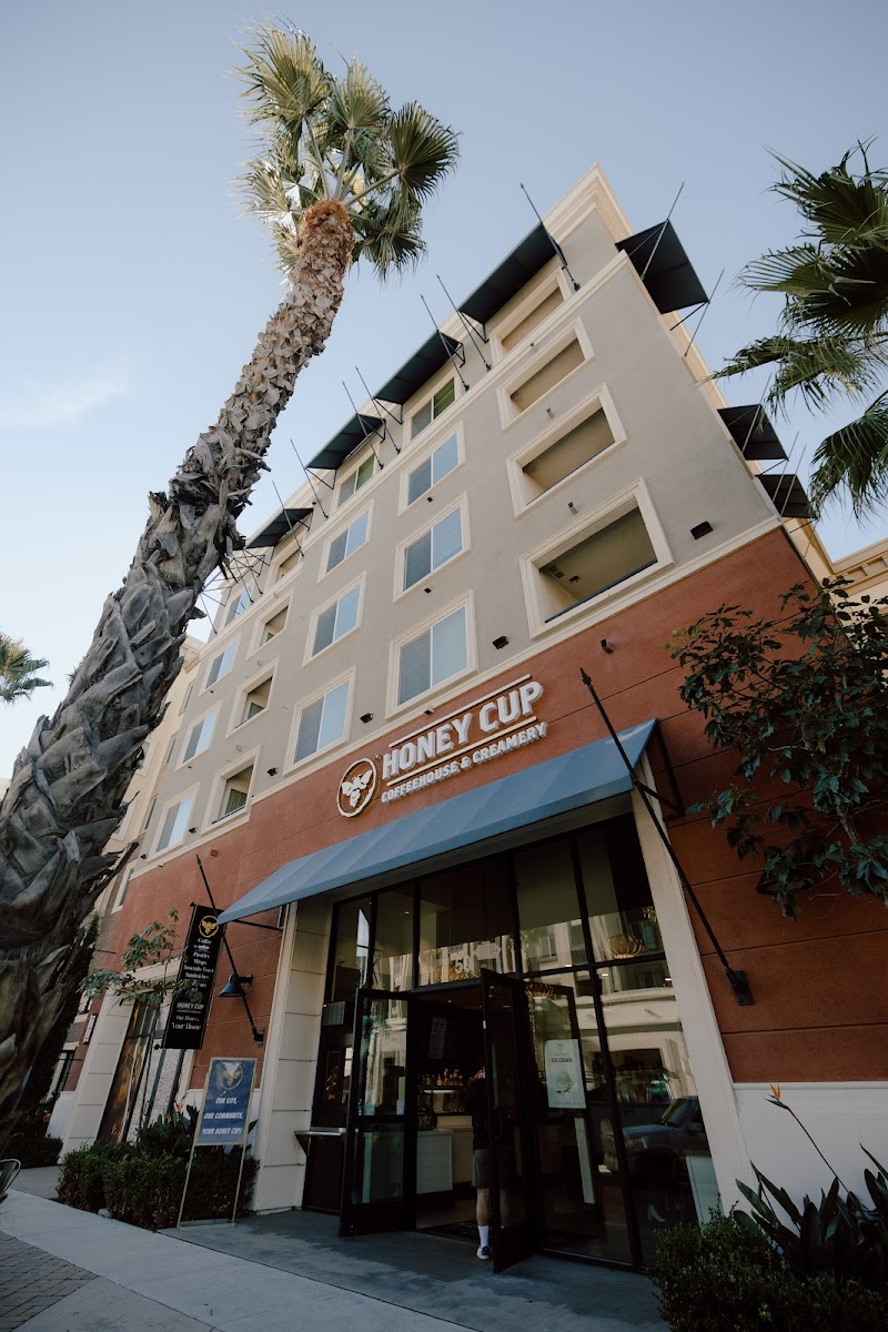 Honey Cup Coffeehouse & Creamery