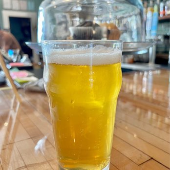 Hilltop Public House