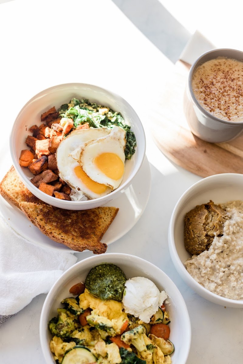 Nourish Café & Market