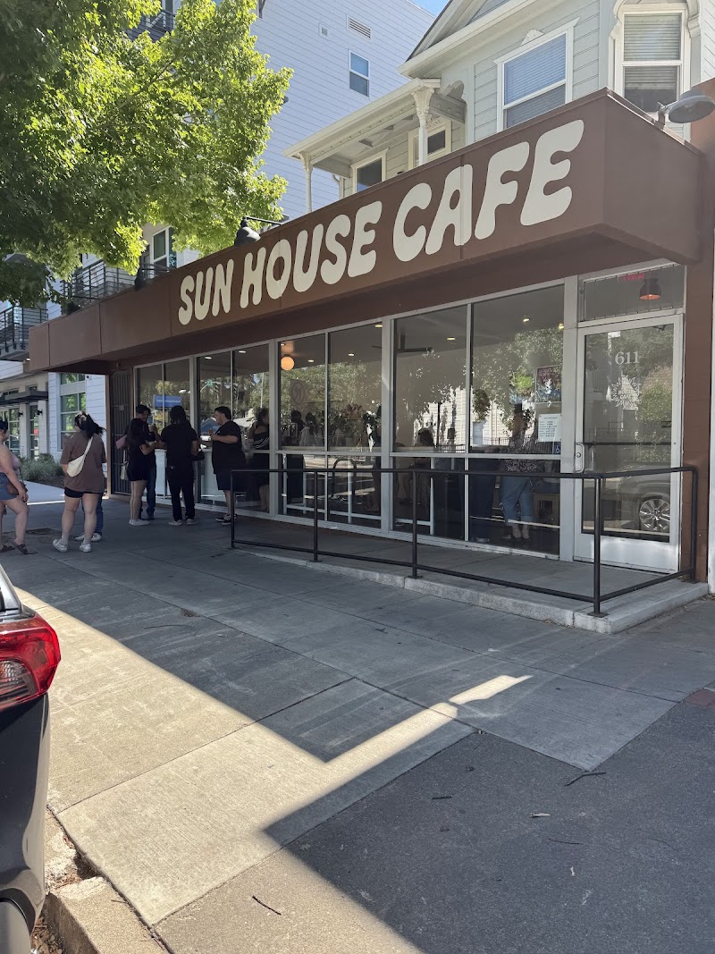 Sun House Cafe
