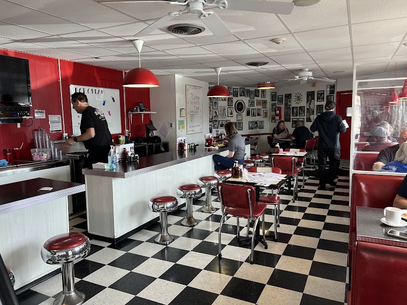 Pazi's Place 50's Style Diner