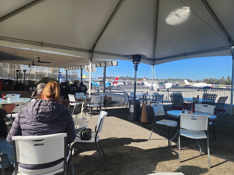 Wings Grill & Espresso Bar