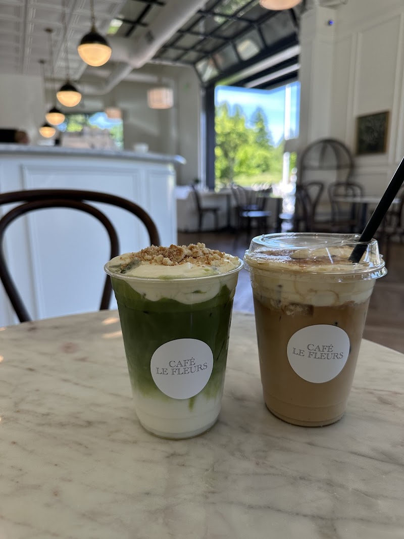 Cafe Le Fleurs